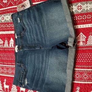 Sofia Vergara 👖 Jean Shorts